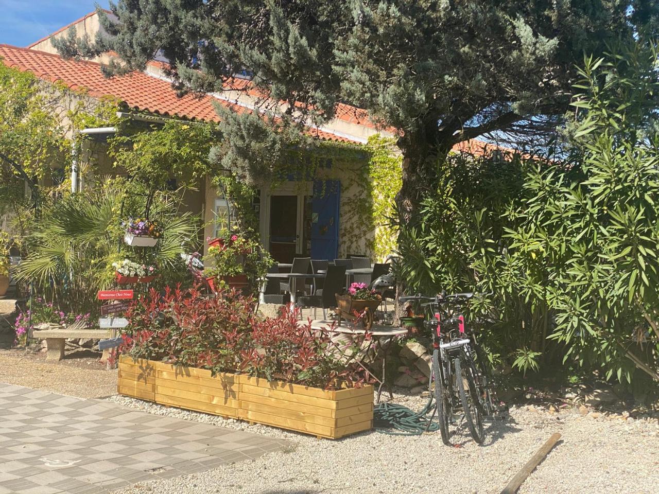 Hotel Des 4 Vents "Esprit Camargue" Aigues-Mortes Exterior photo